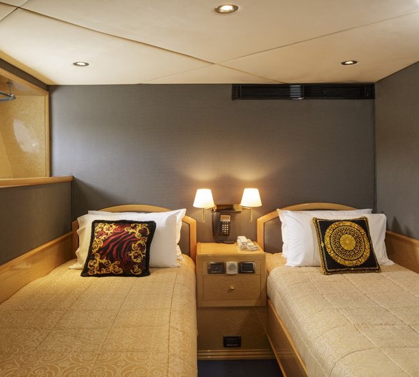 Flying Fish Twin Stateroom