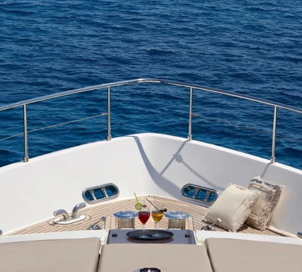 Foredeck Relaxation Area