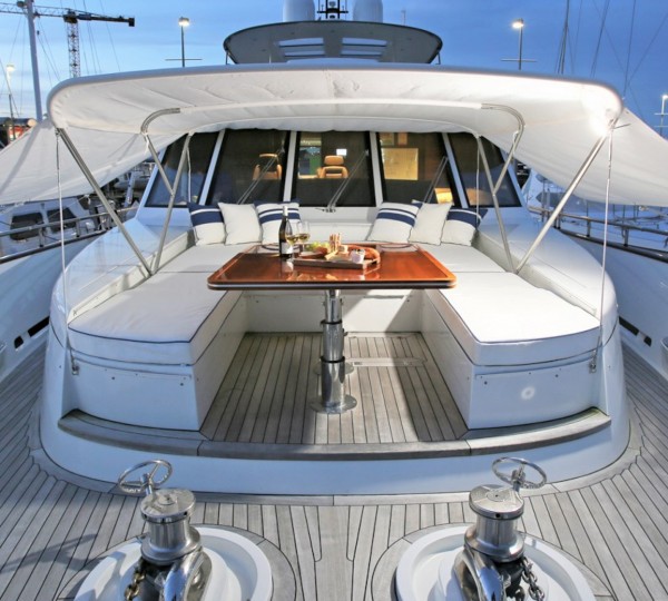 Foredeck Al Fresco Dining