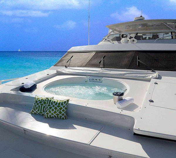 Foredeck Jacuzzi