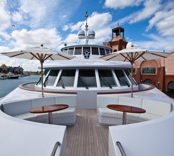 Foredeck Seating Area