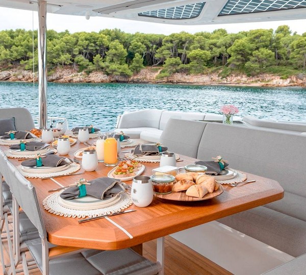 Fountaine Pajot 80 Yacht - Sistership To Christal Mio 80 - Dining