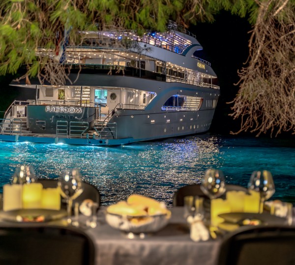 Freedom Yacht By Night
