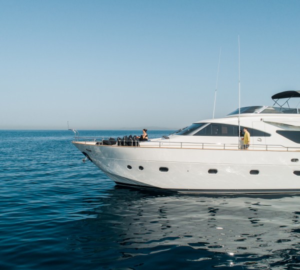 Freedom Yacht Detail