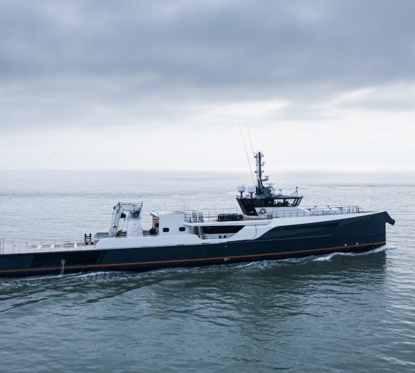 GENE CHASER Yacht Support On Sea Trials At Damen Yachting - Profile