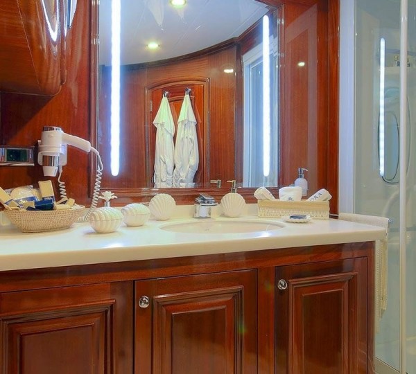 GORA Interior - Ensuite