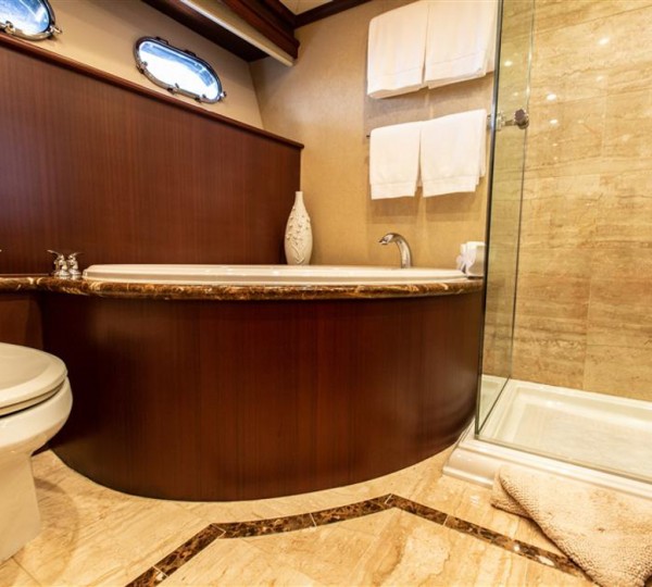 Gail Force Too Interior - Master Ensuite