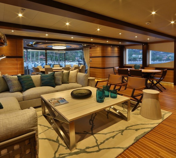 Giaola-Lu Interior - Upper Deck Living Area