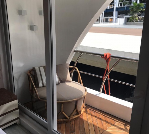 Golden Suite - Balcony Detail