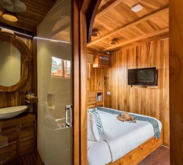 Guest Suite With Bathroom