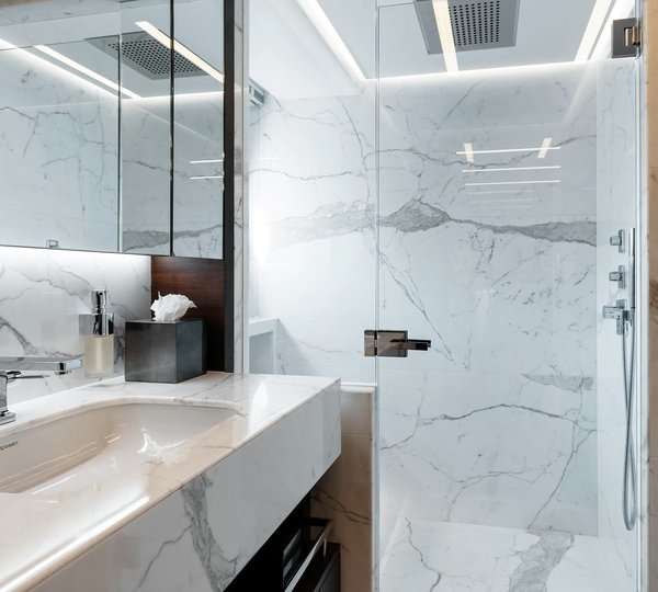 Gulf Craft Yacht ALTAVITA - Ensuite 4