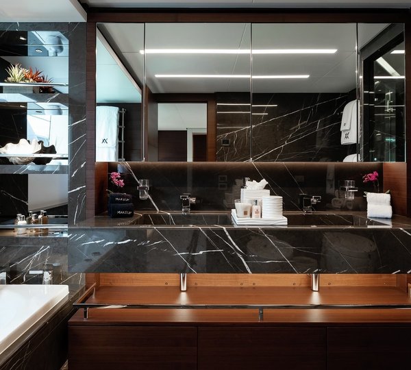 Gulf Craft Yacht ALTAVITA - Ensuite