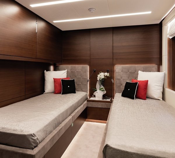 Gulf Craft Yacht ALTAVITA - Twin Cabin