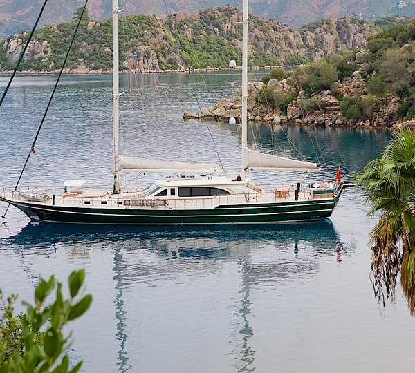 Gullet SAILING YACHT NOUR - Profile