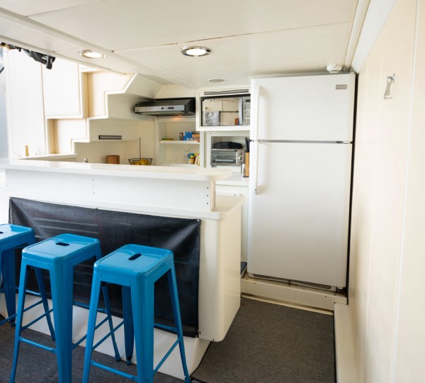 HIATUS Interior - Crew Galley