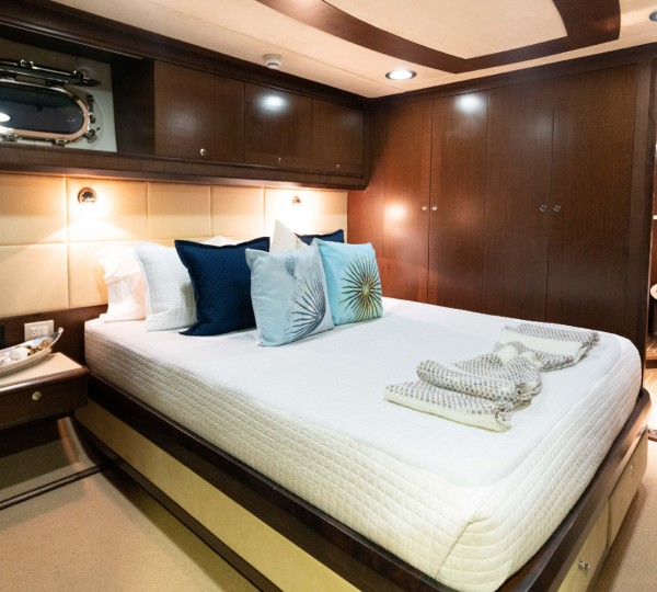 HIATUS Interior - VIP Cabin