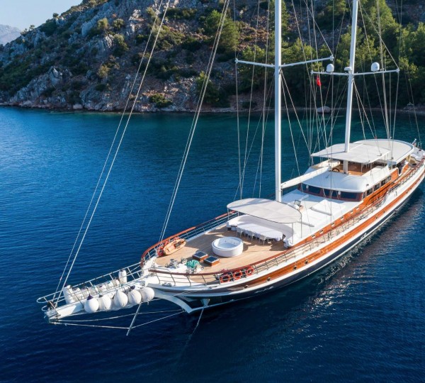 Halcon Del Mar Sailing Yacht