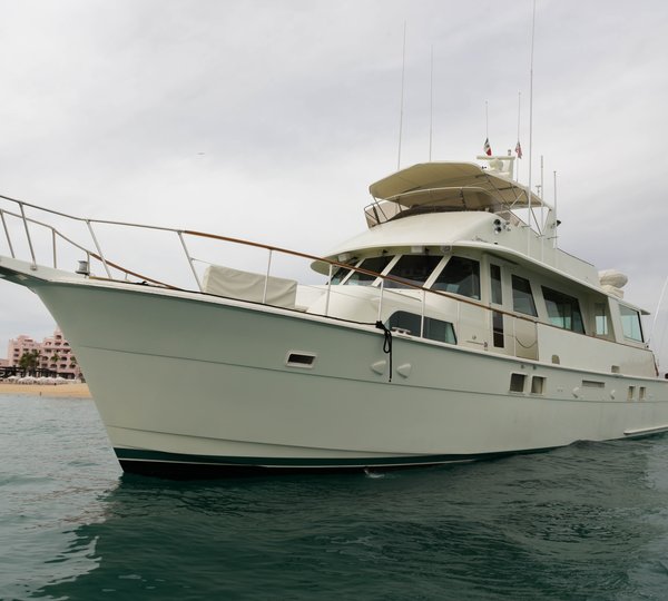 Hatteras Yacht LADYHAWKE - Main