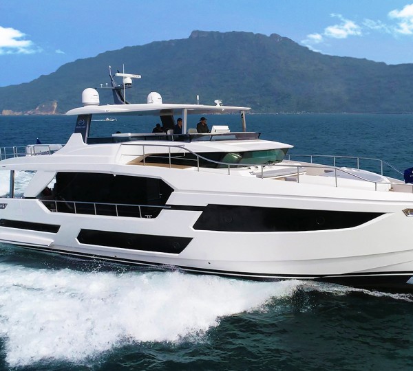 Horizon FD75 Yacht