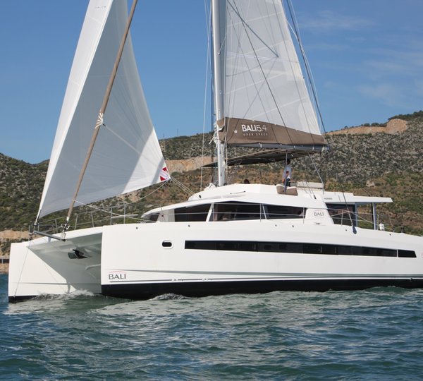Catamaran BALI 5.4 - Main shot