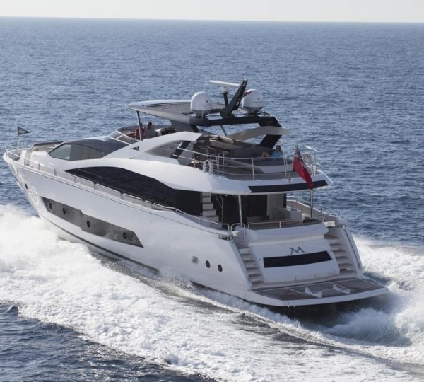 INSOMNIA Sistership Exterior - Cruising