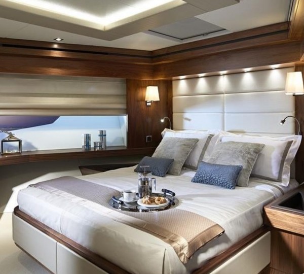 INSOMNIA Sistership Interior - VIP Cabin
