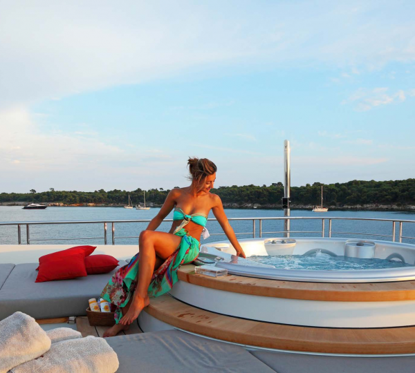 Jacuzzi Lifestyle Aboard A Superyacht