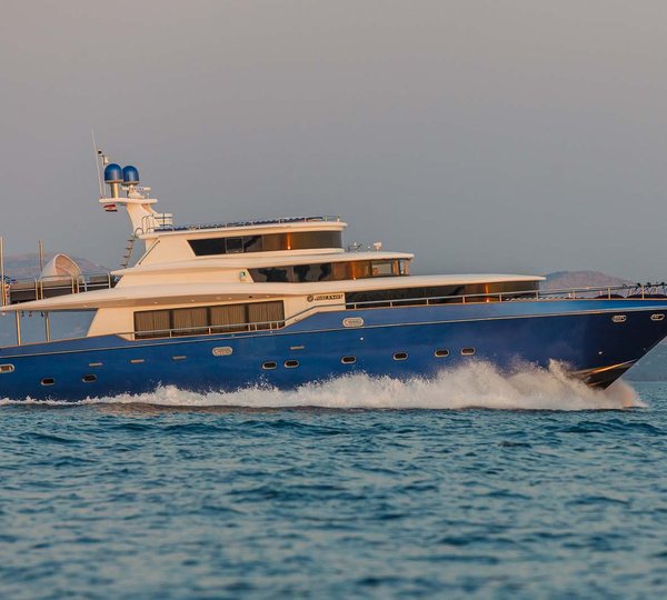 Johnson Baby Superyacht Running Profile