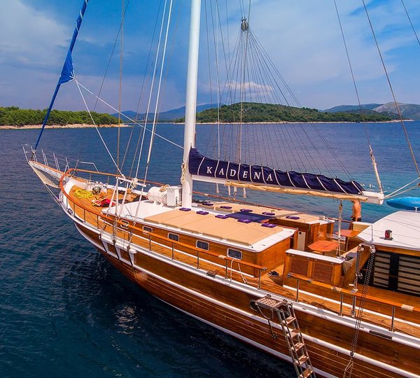 Gulet KADENA - Foredeck