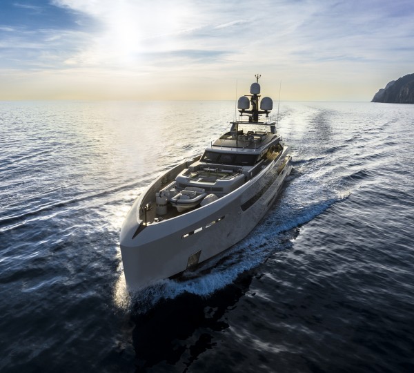 KINDA Yacht Cruising