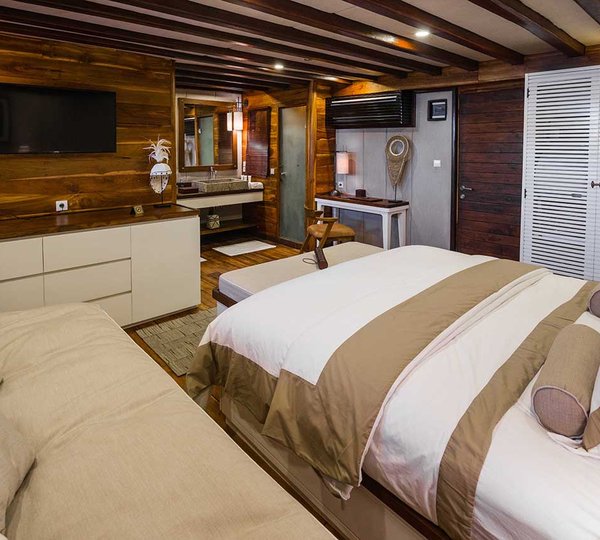 KOMODO Deluxe Suite With Tv