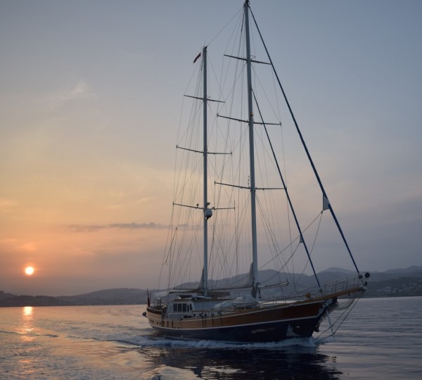 Kaya Guneri IV Sailing Yacht
