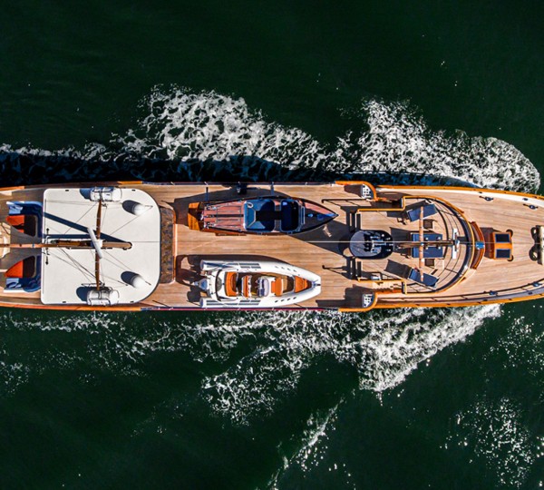 Lady Bahi Exterior - Cruising