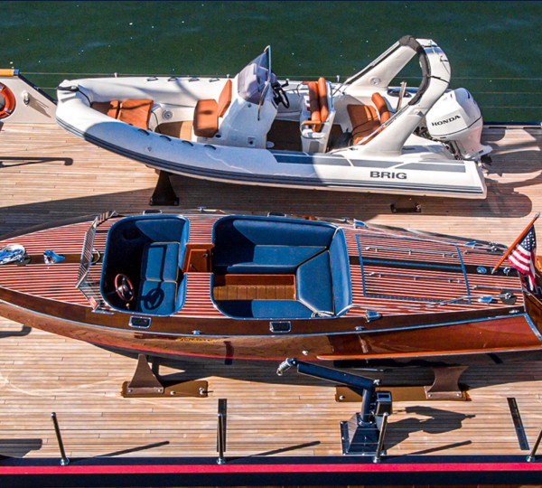 Lady Bahi Exterior - Topdeck