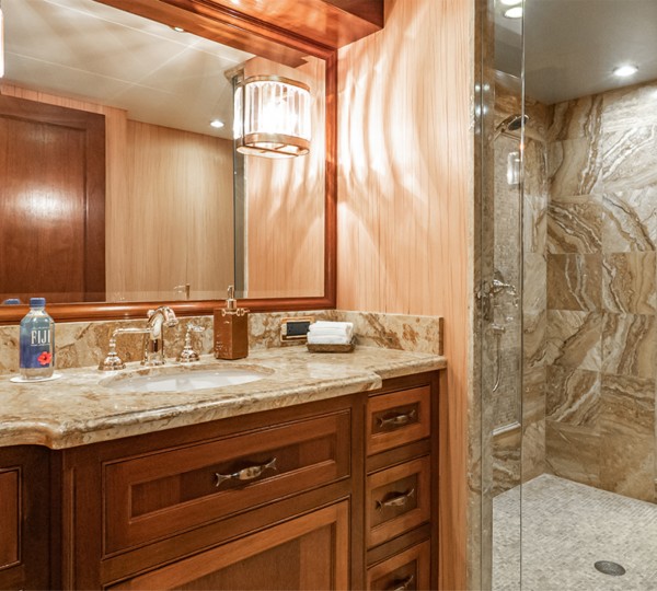 Lady Bahi Interior - VIP Cabin Ensuite