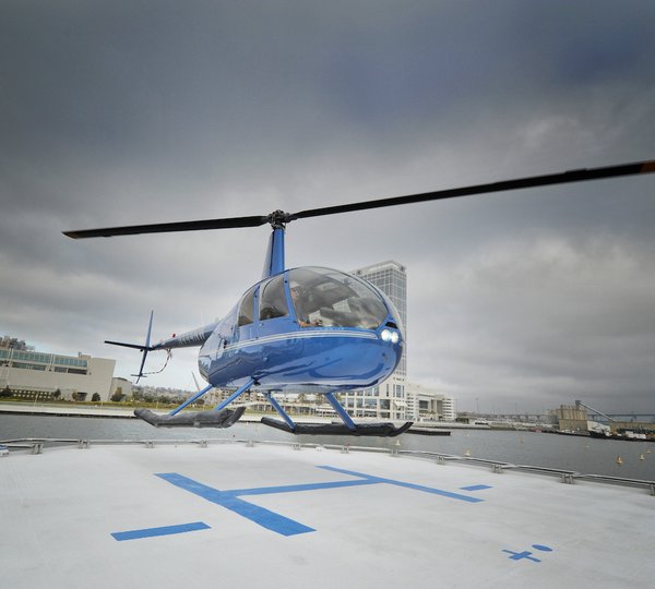 Leight Star - Helicopter Landing