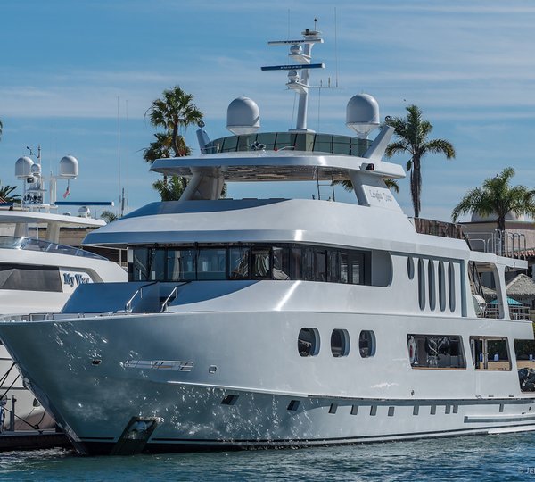 Leight Star At Anchor