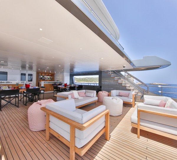 Lounge Area 2 - Main Deck