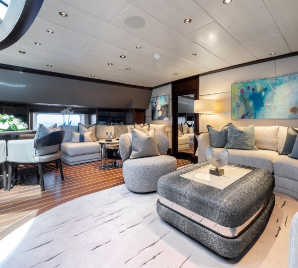 Lower Saloon Seating