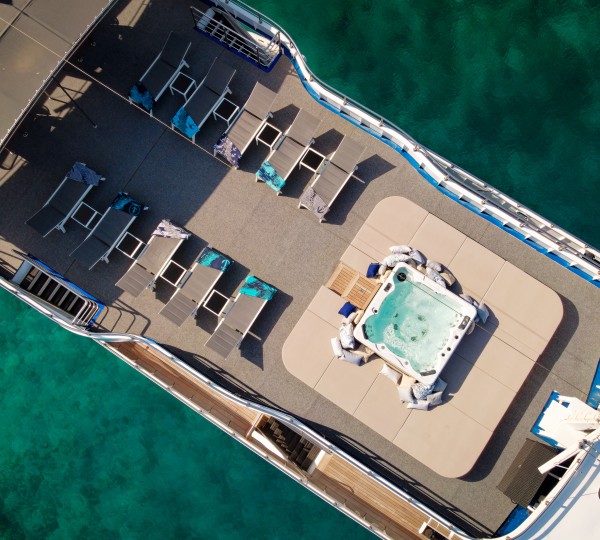 Lupus Mare Sun Deck Aerial