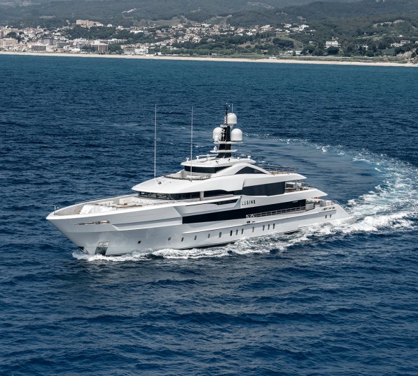 Lusine Super Yacht