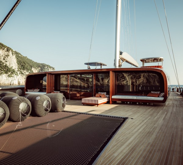 Luxury Catamaran ARTEXPLORER