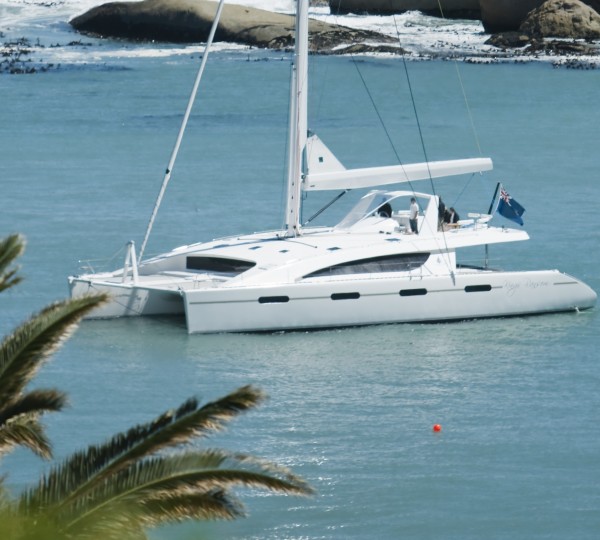 Luxury Catamaran KINGS RANSOM