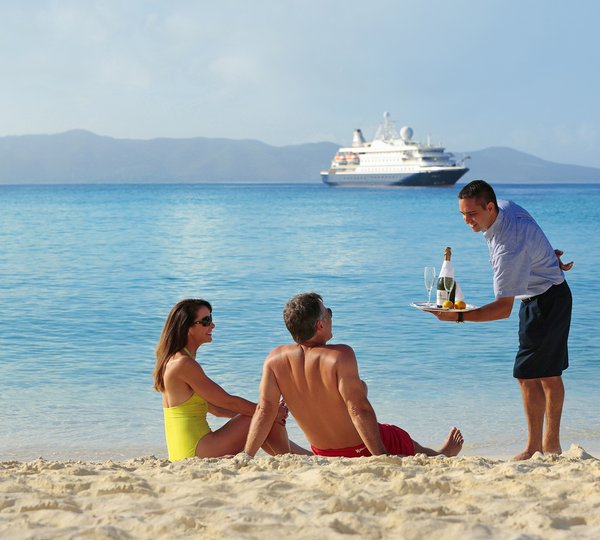 Luxury Yacht SEA DREAM 