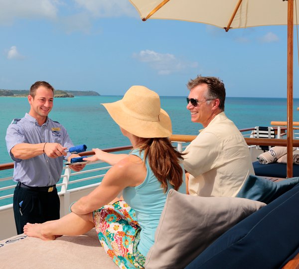 Luxury Yacht SEA DREAM - Service