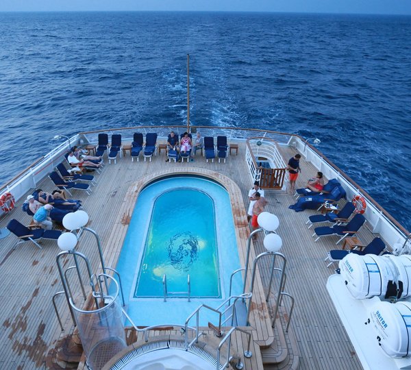 Luxury Yacht SEA DREAM - The Pool