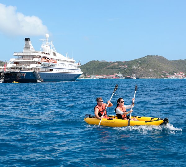 Luxury Yacht SEA DREAM 3