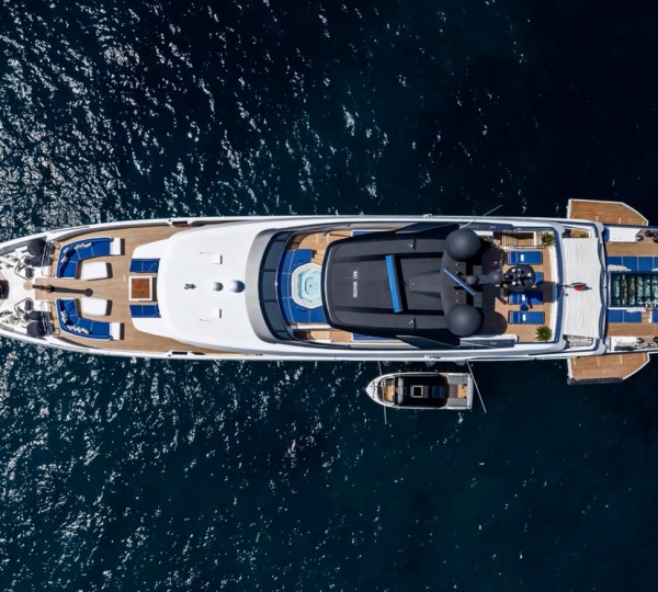 Luxury Superyacht ALULIM