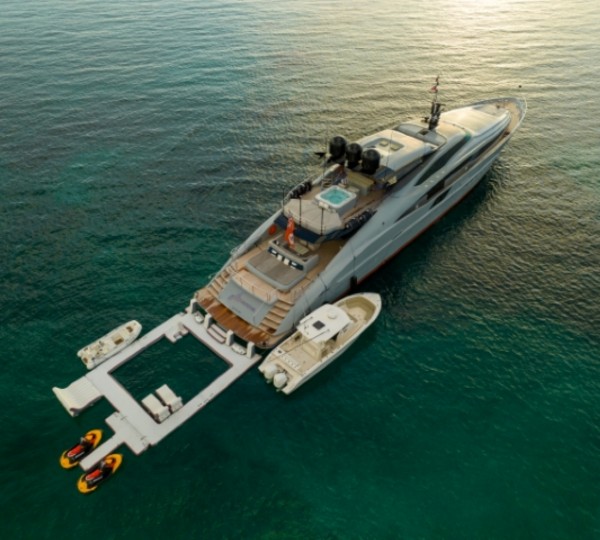Luxury Superyacht AQUANOVA