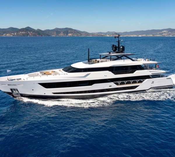 Luxury Superyacht CANOE CANOE